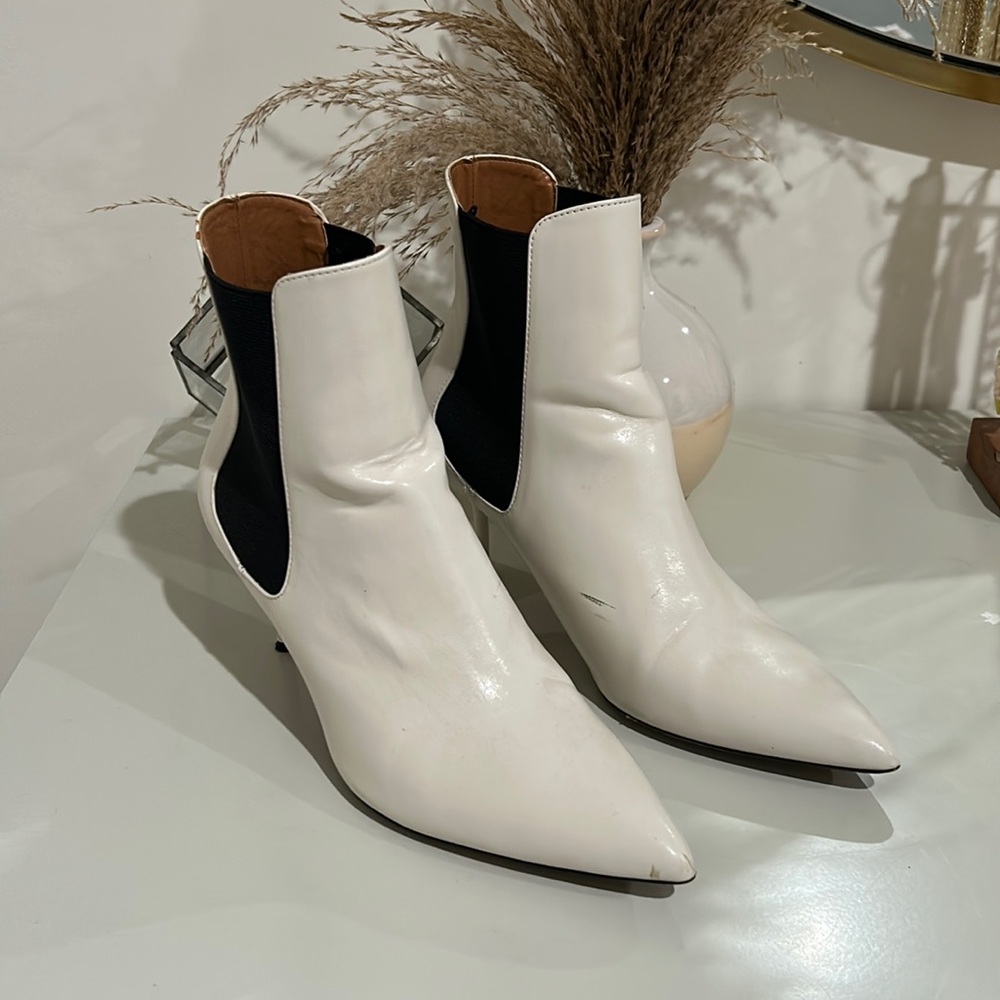 White leather Zara booties